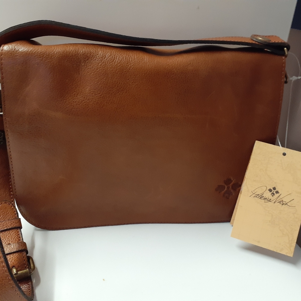 "BRAND NEW PATRICIA NASH VITO CROSSBODY BAG"